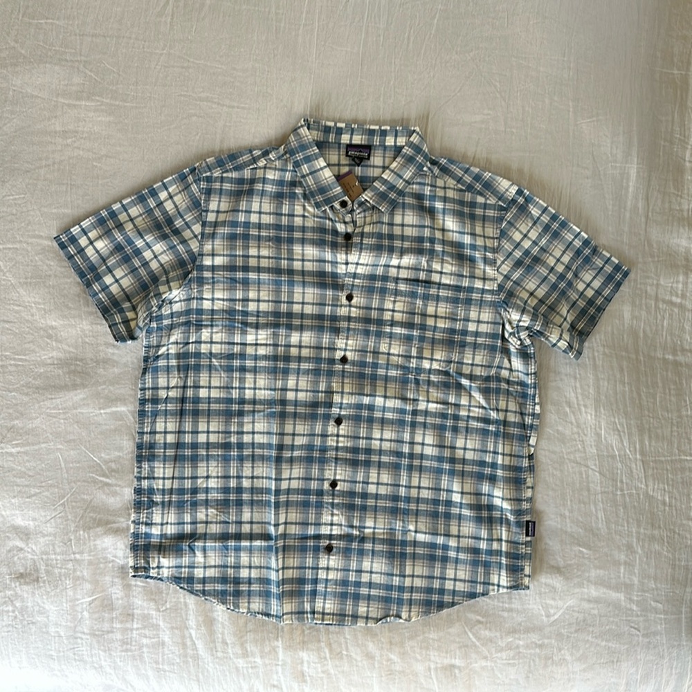 Patagonia Men's WL Plaid Short Sleeve Shirt. NWT
